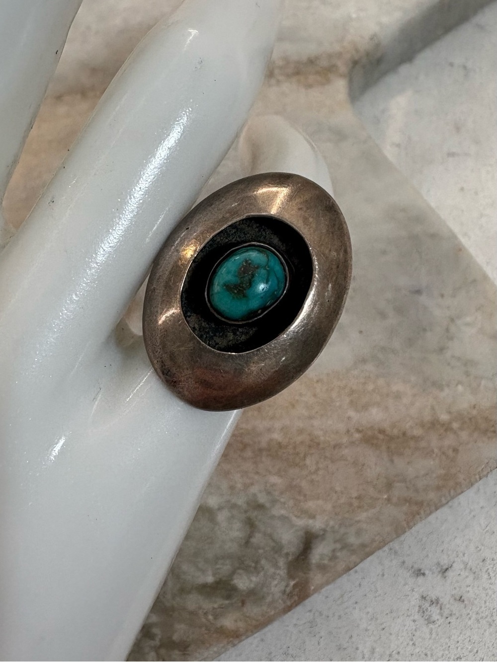 Vintage Silver Ring with Turquoise Oval Stone - Size 3.5